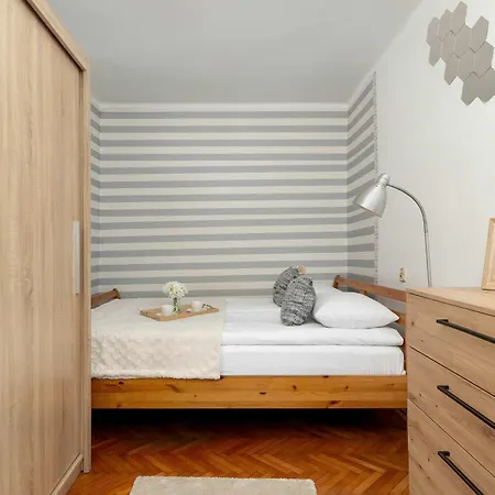 Przytulny & Jasny W Centrum Katowic By Renters Apartment *
