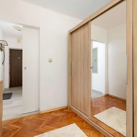 Apartmán Przytulny & Jasny W Centrum Katowic By Renters *